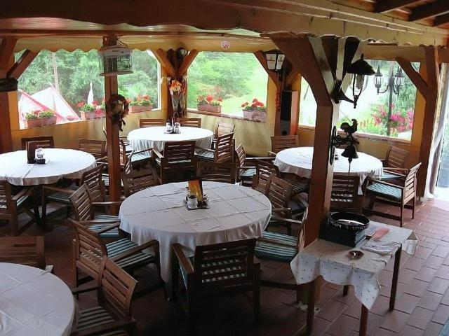 Fenyves Fogado Hotel Szurdokpuspoki ภายนอก รูปภาพ