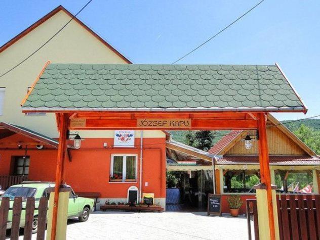 Fenyves Fogado Hotel Szurdokpuspoki ภายนอก รูปภาพ